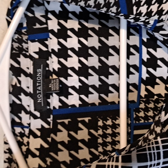 Notations xl button down tunic with a fun stylish print. - Picture 7 of 13